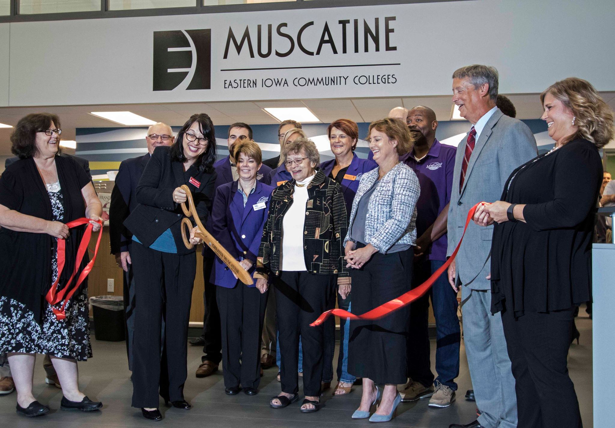 Ribbon Cutting by MCC President Naomi DeWinter of the newly remodeled MCC Library